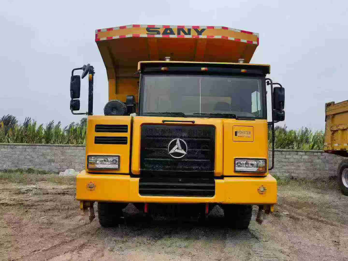 Sany 90s Wide-Body Truck Fleet 2022 - Image 2
