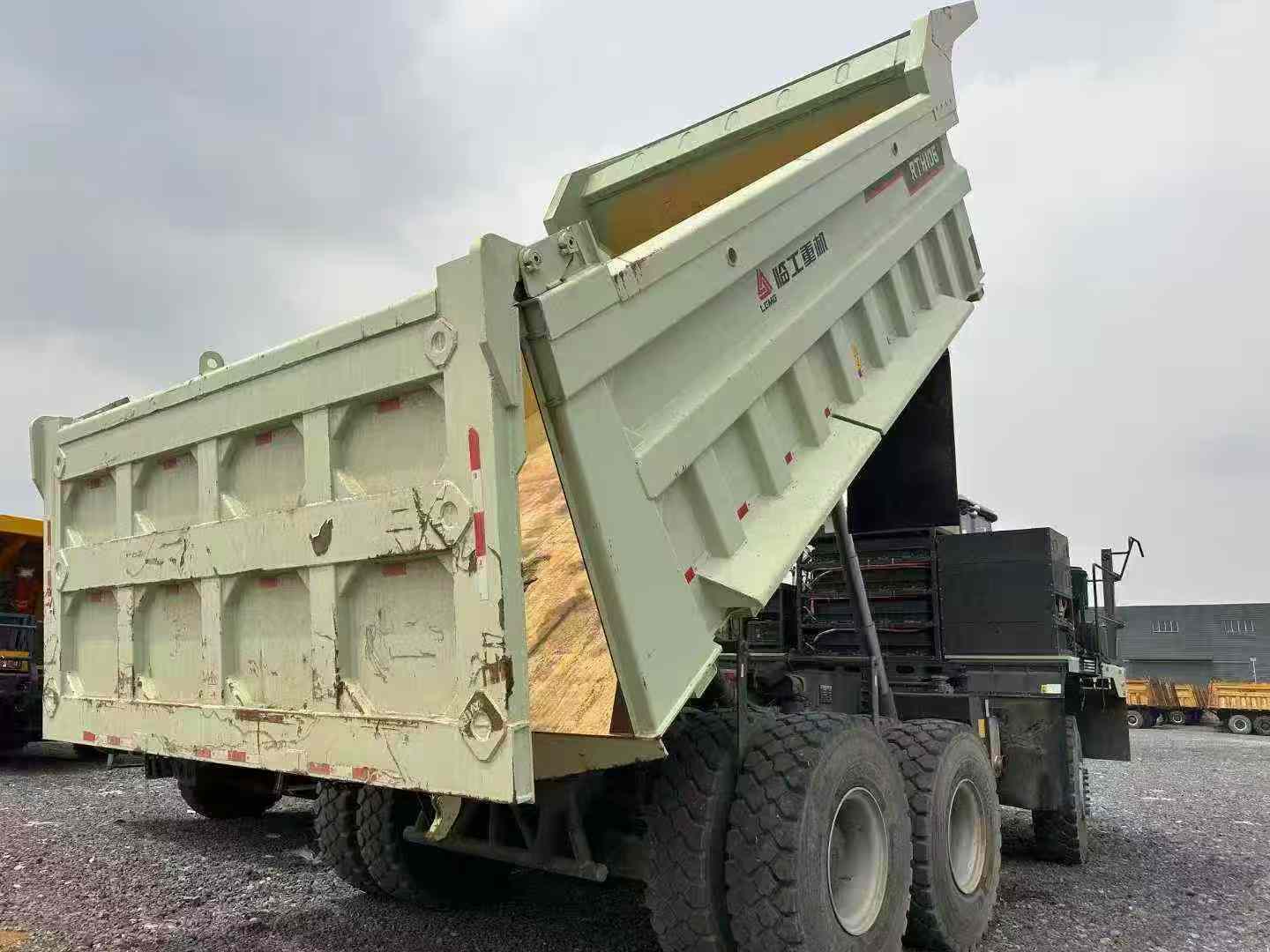 Oil-Electric Hybrid RTH Lingong 106 Fleet 2022 - Image 5