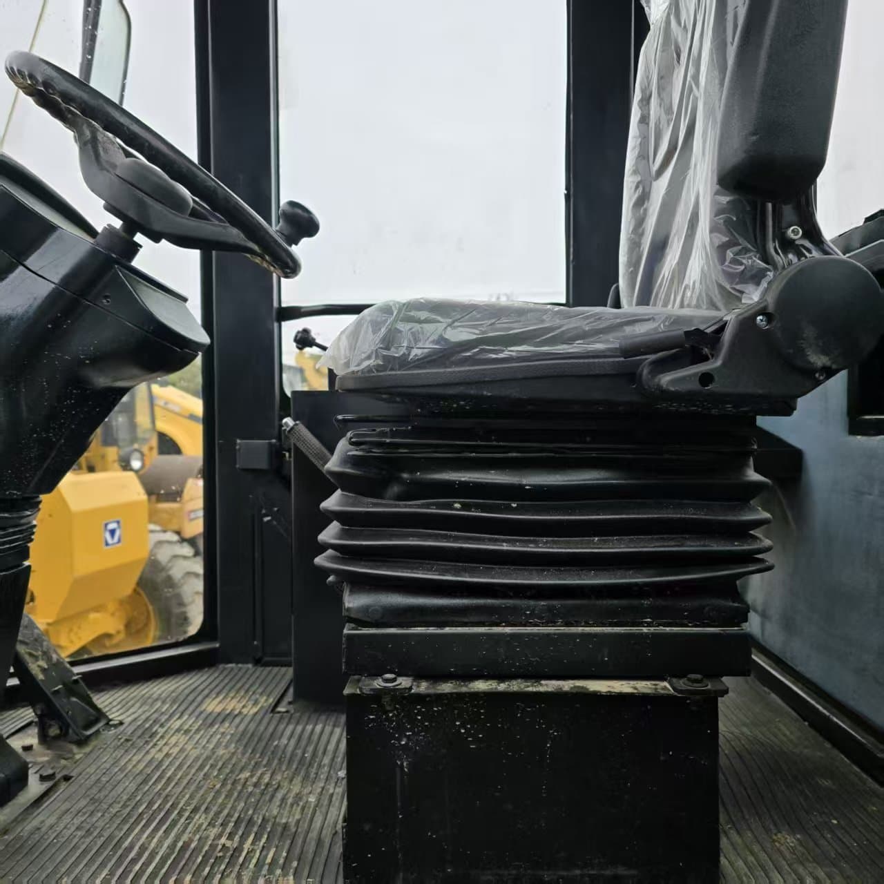 CAT Roller CS-683E - Image 6