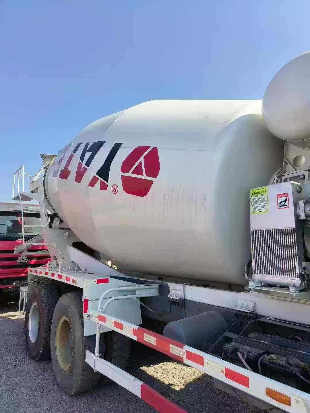 Howo Mixer Tank Export Version - Image 3