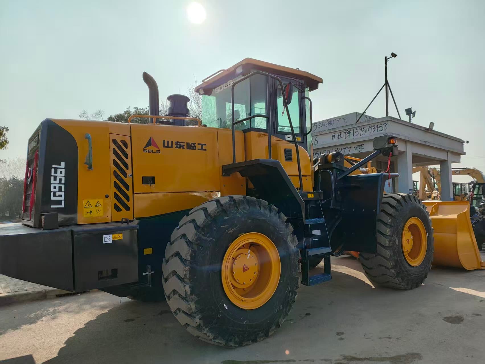 SDLG 956 Wheel Loader - Image 2