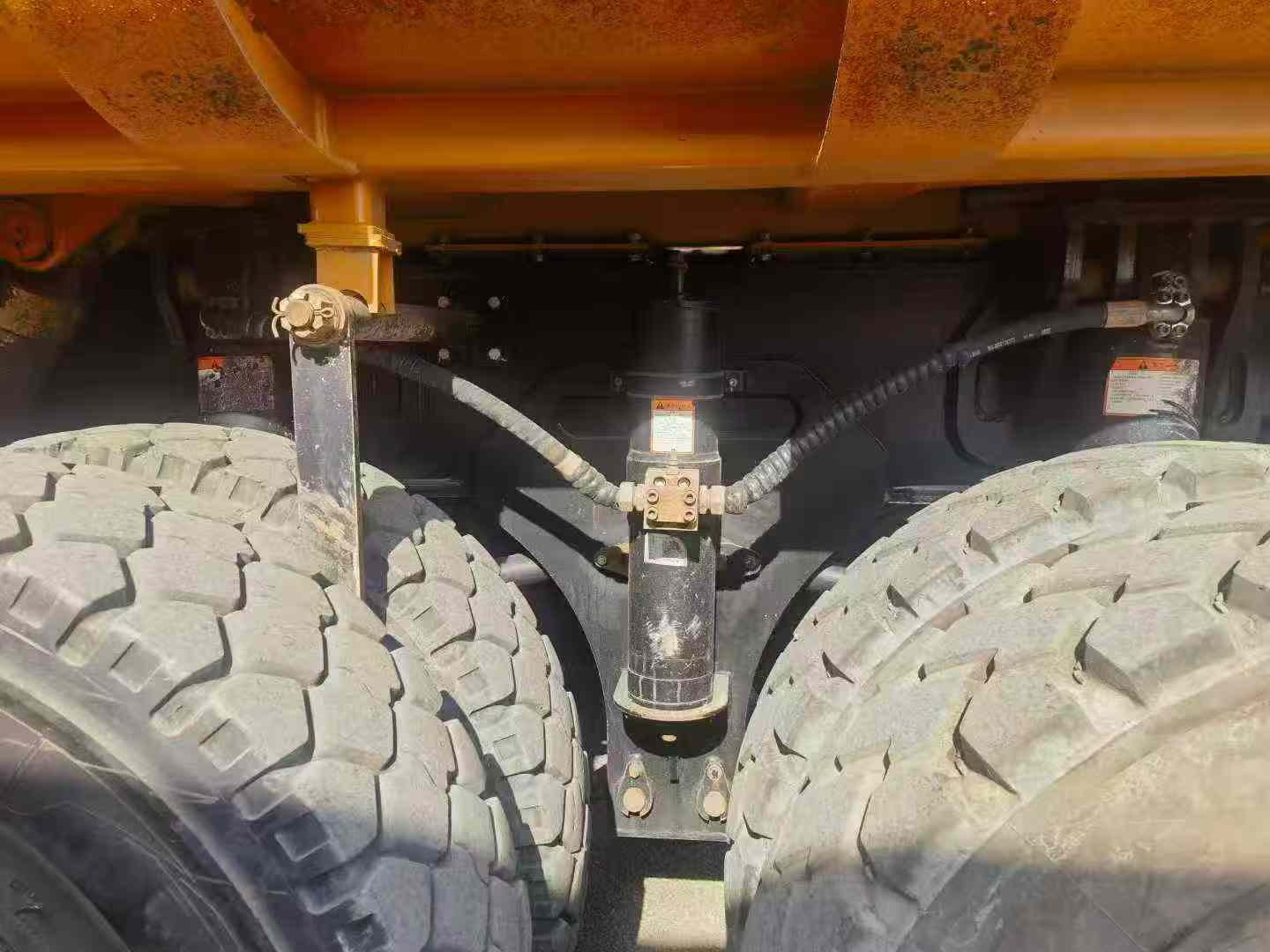 Sany 126S Heavy-Duty Truck 2022 - Image 8