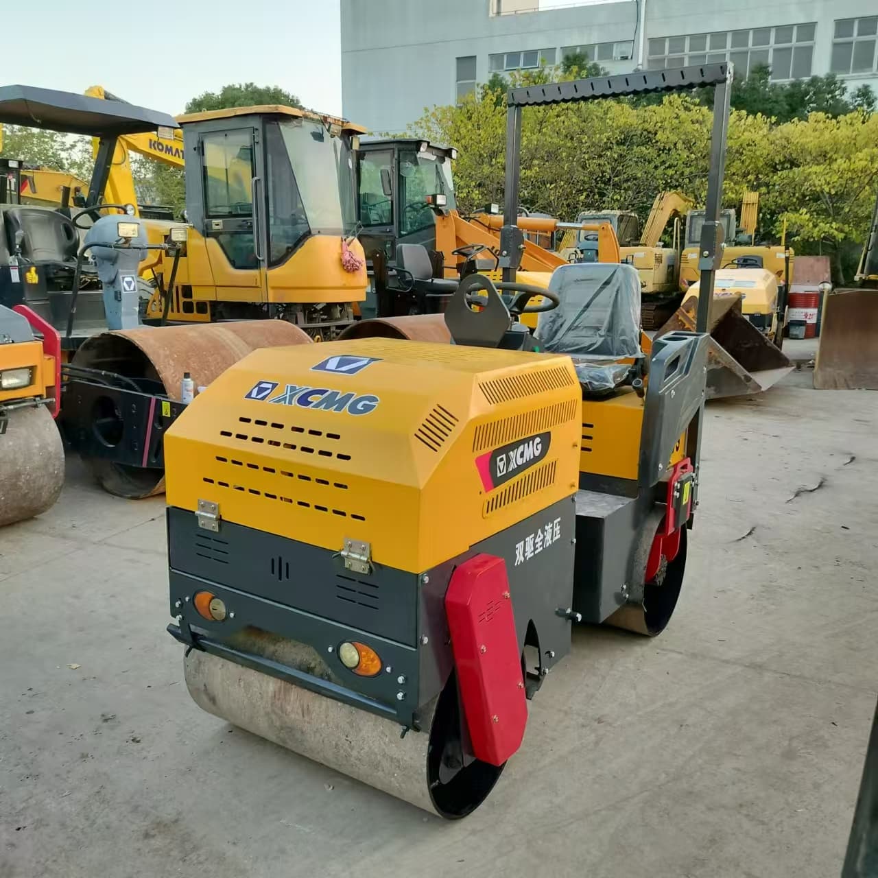 XCMG XMR30S Roller - Image 7